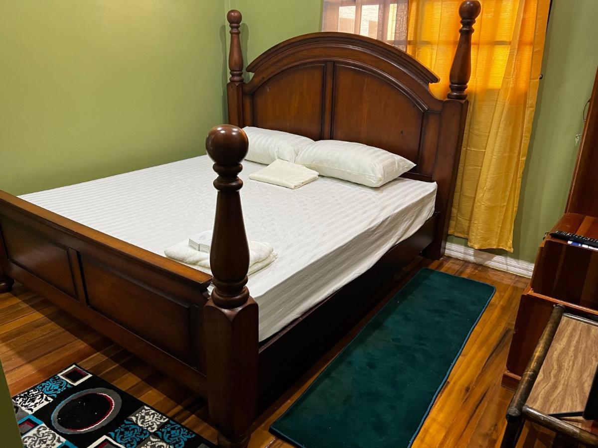 Hollywood Guesthouse Georgetown Dış mekan fotoğraf